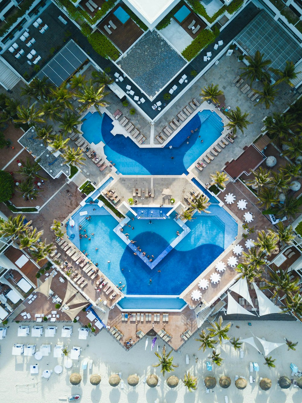 Vista aérea de la piscina