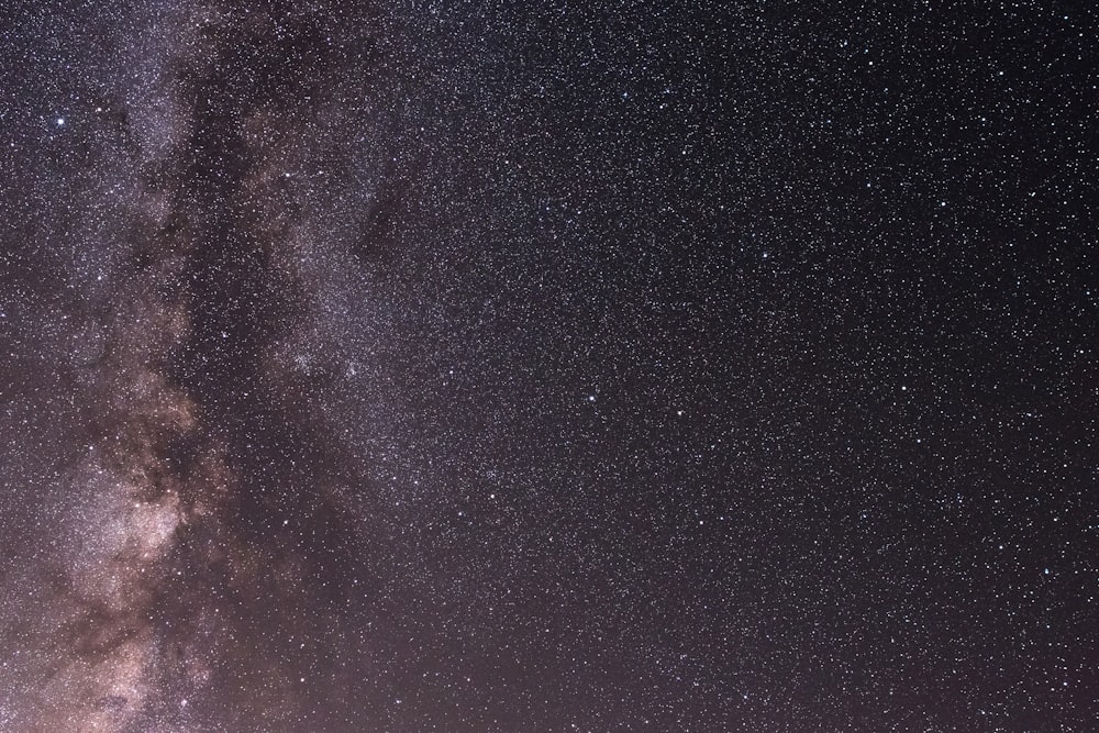 milky way at nighttime