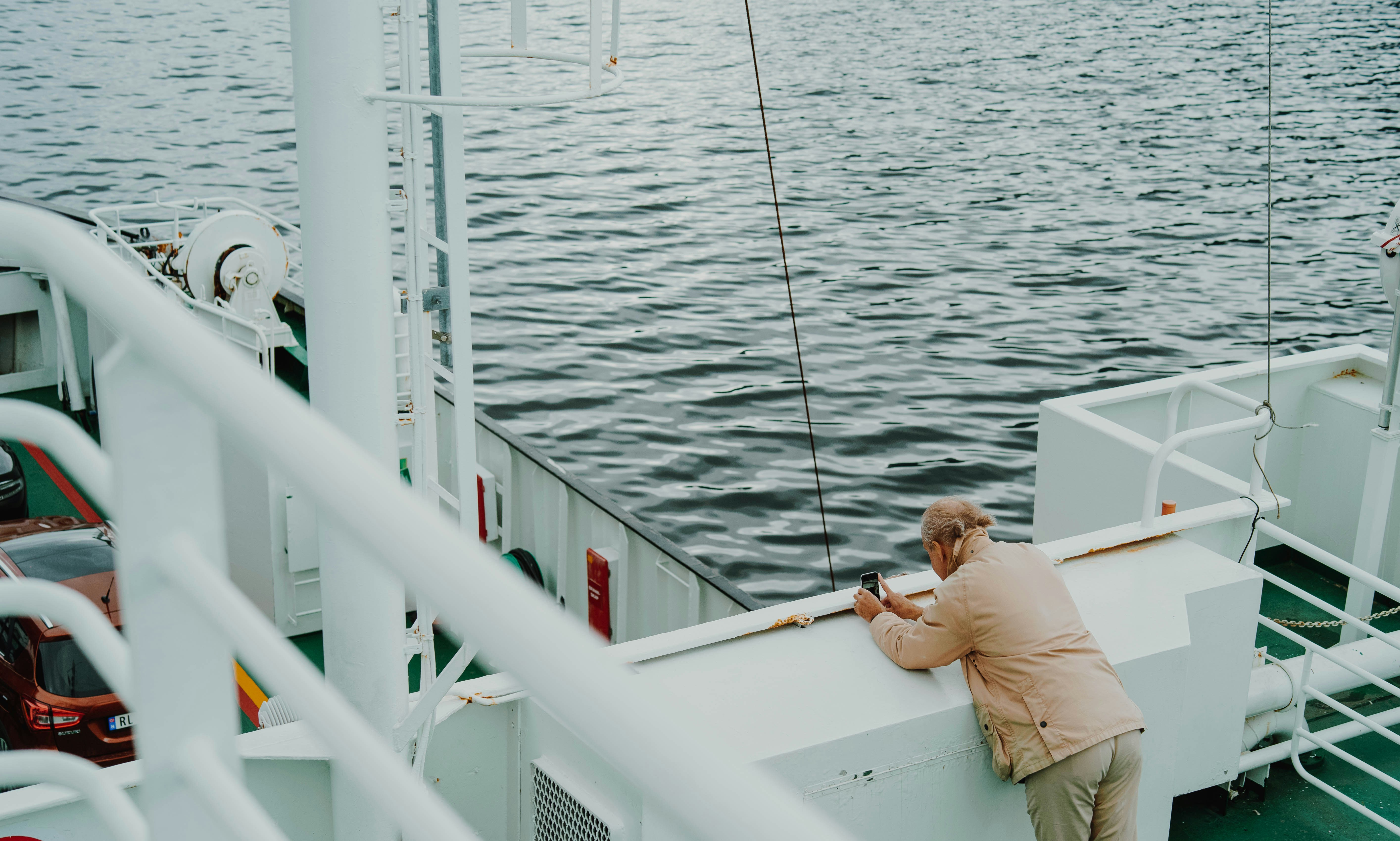 Photo by markus_gjengaar