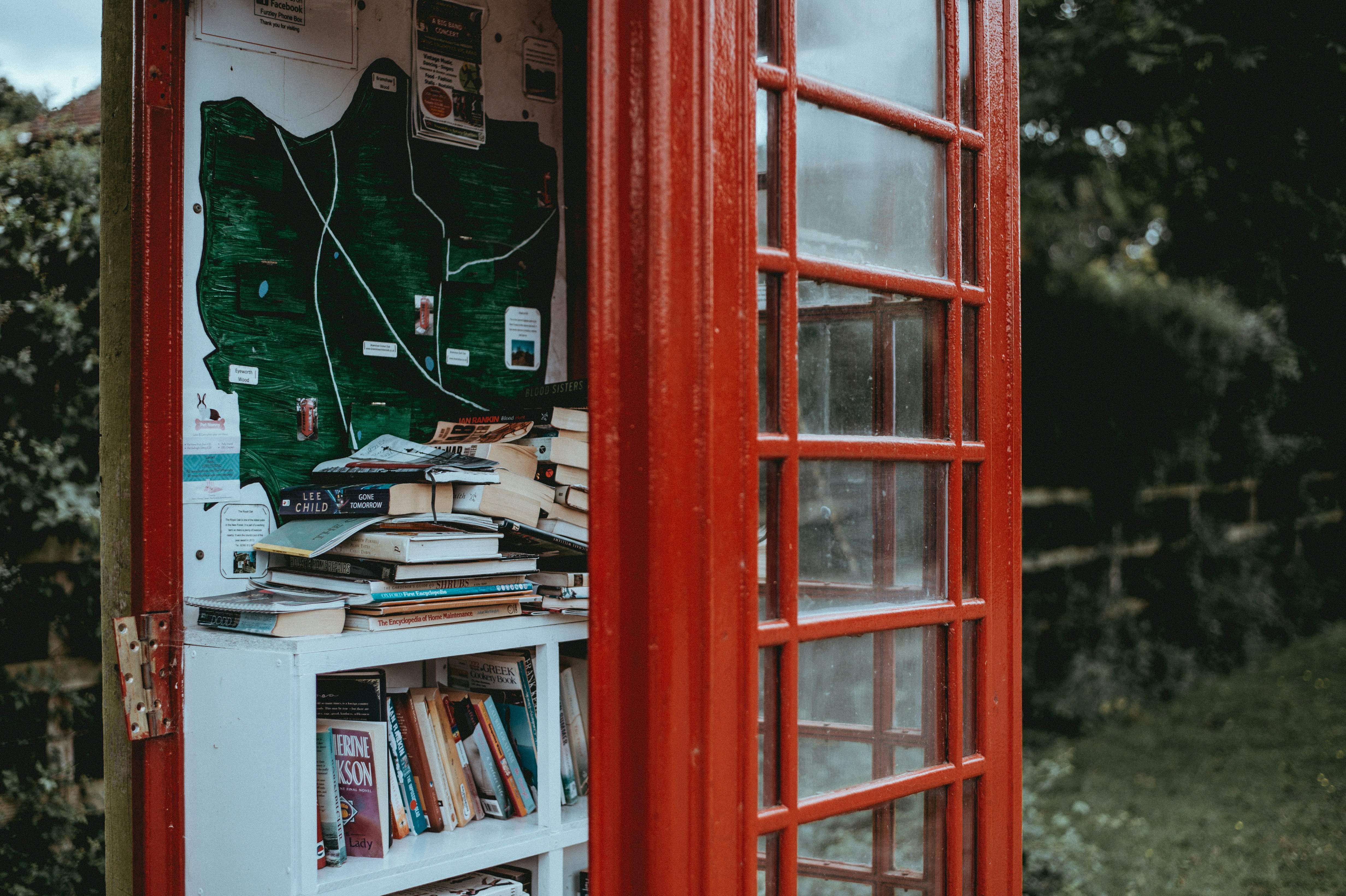Phone Box Library Photo By Annie Spratt Anniespratt On Unsplash
