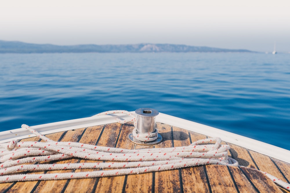 shallow focus photography of road on boat