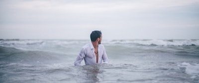 man in water azerbaijan zoom background