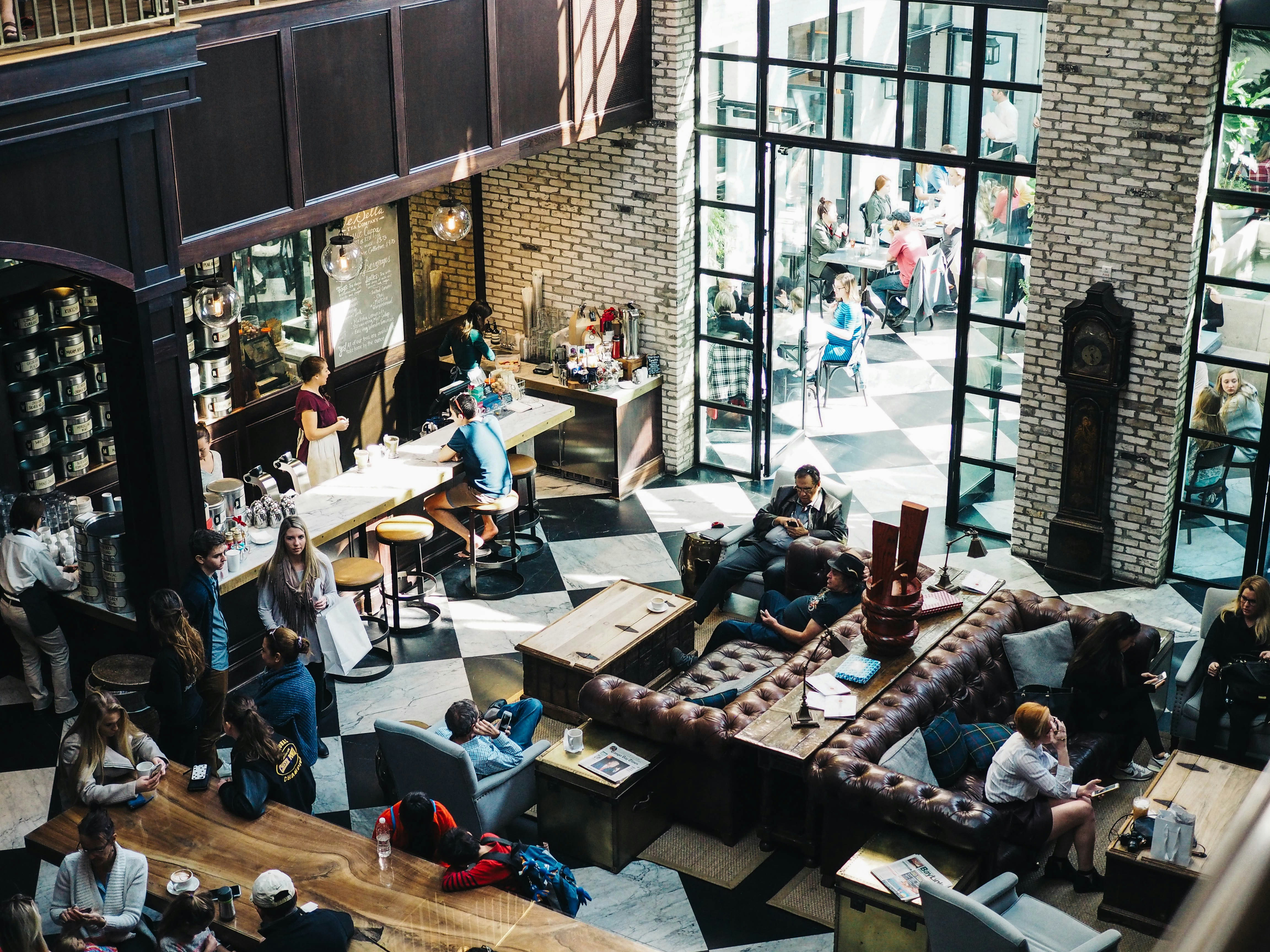 https://images.unsplash.com/photo-1505275350441-83dcda8eeef5?ixid=M3w2MjYzNjJ8MHwxfHNlYXJjaHw3fHxBbm90aGVyJTIwQnJva2VuJTIwRWdnJTIwQ2FmZXxlbnwwfDB8fHwxNzMzMTc1MTQ5fDA&ixlib=rb-4.0.3