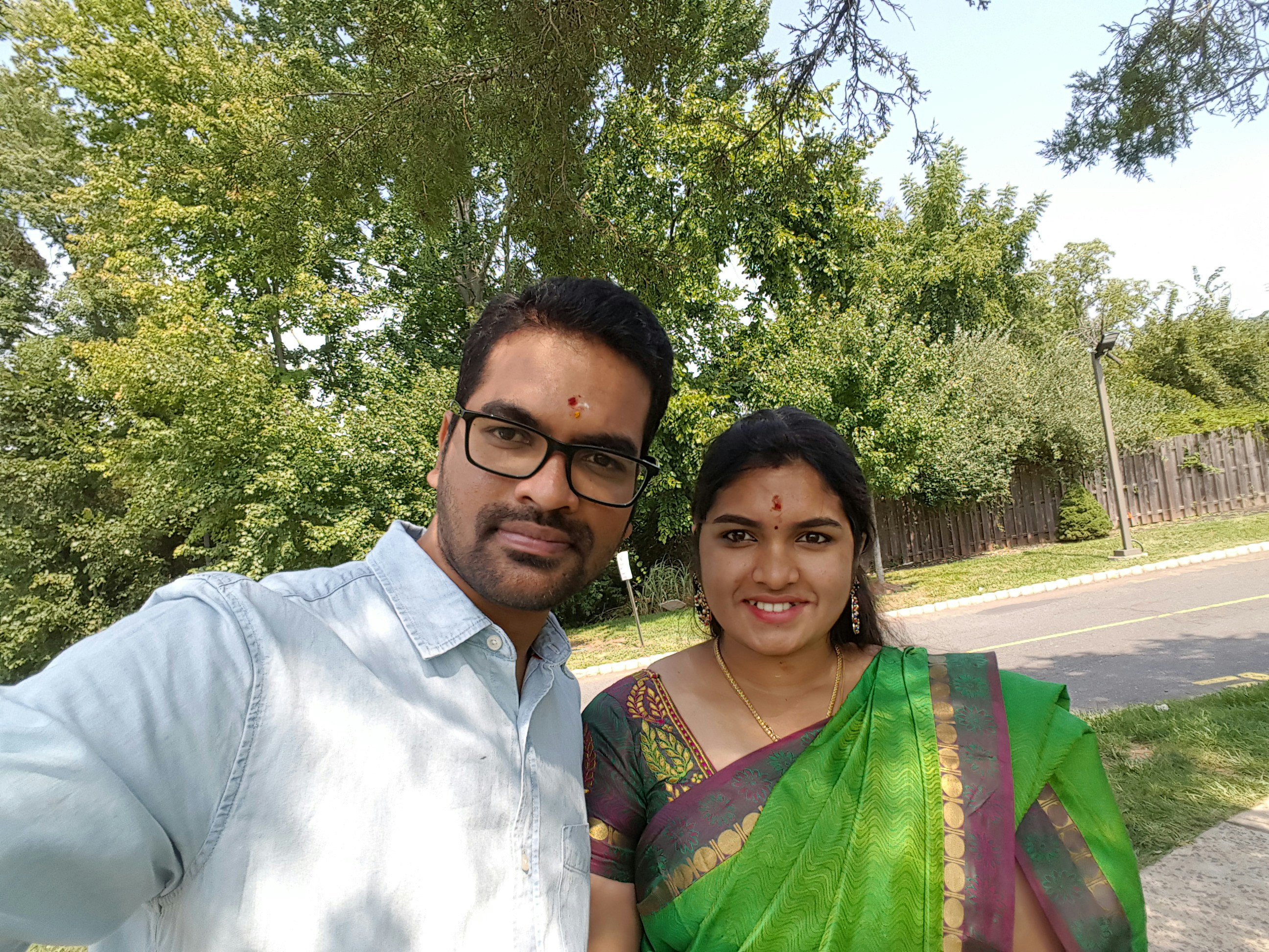 Family pilgrim Vikash Kumar with family after successful Do Dham pilgrimage experience