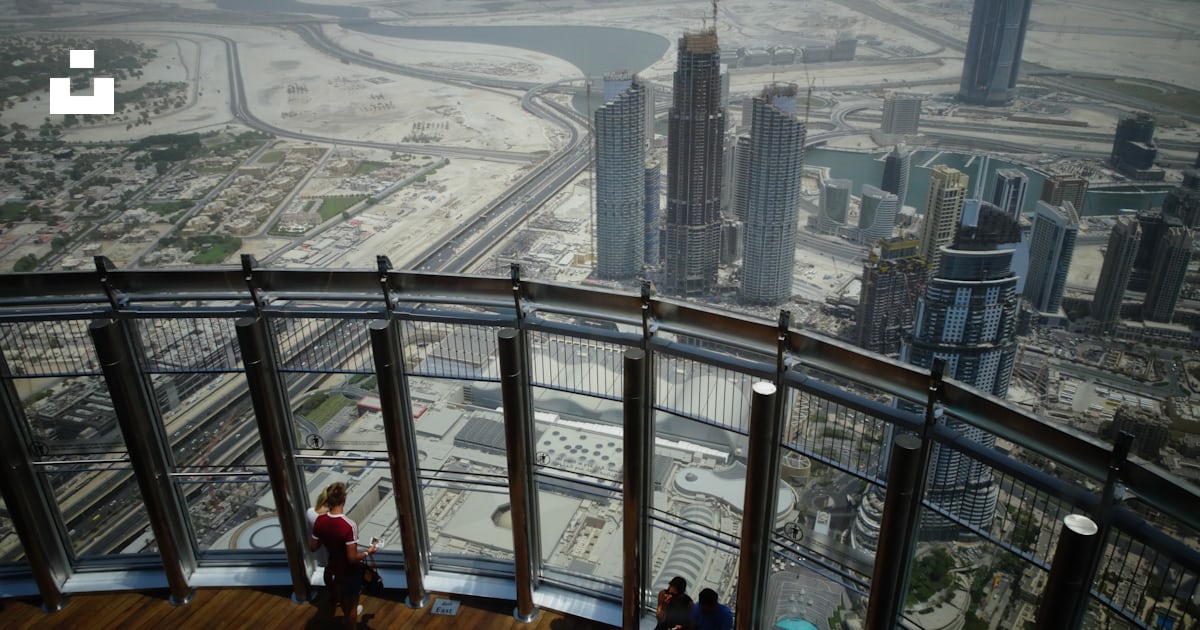 People sitting on high rise building photo – Free Grey Image on Unsplash