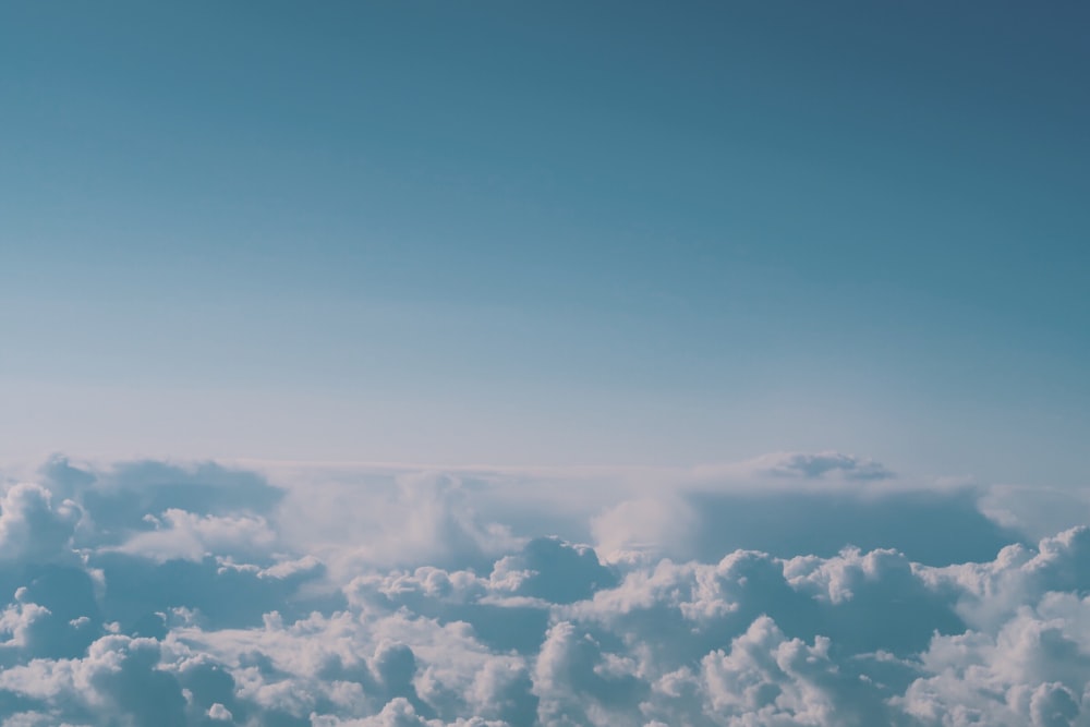 sea of clouds during daytime