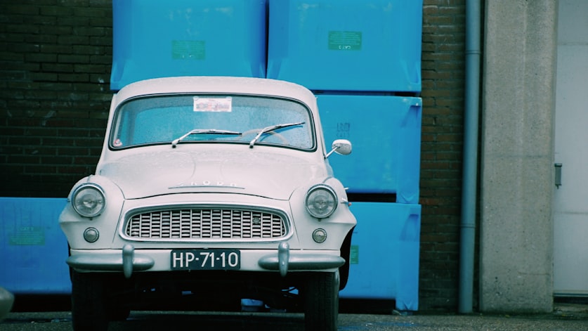 Посмотрите на Prosto.Insure, сколько стоит ваш полис осаго у топовых страховых компаний