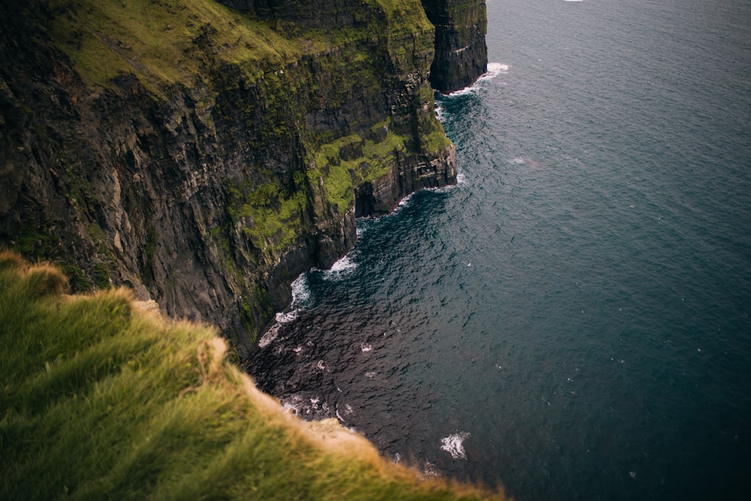 travelers stories about Cliff in Cliffs of Moher, Ireland