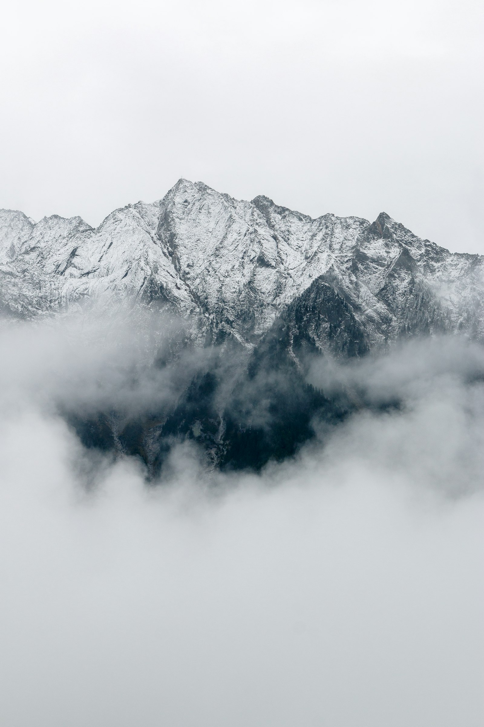 Tamron AF 28-75mm F2.8 XR Di LD Aspherical (IF) sample photo. Gray mountain covered in photography