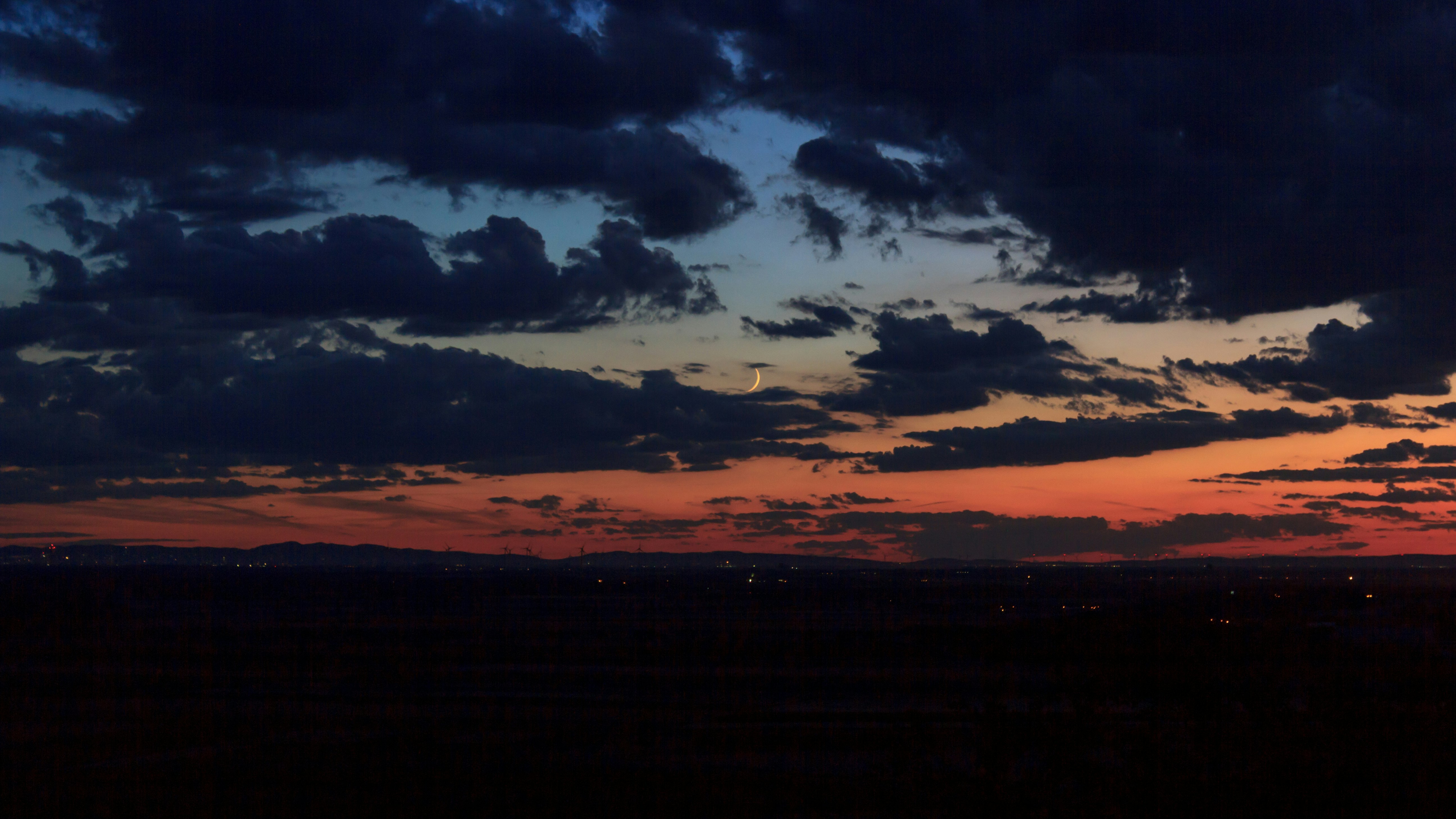 landscape photo of sky at golden hour