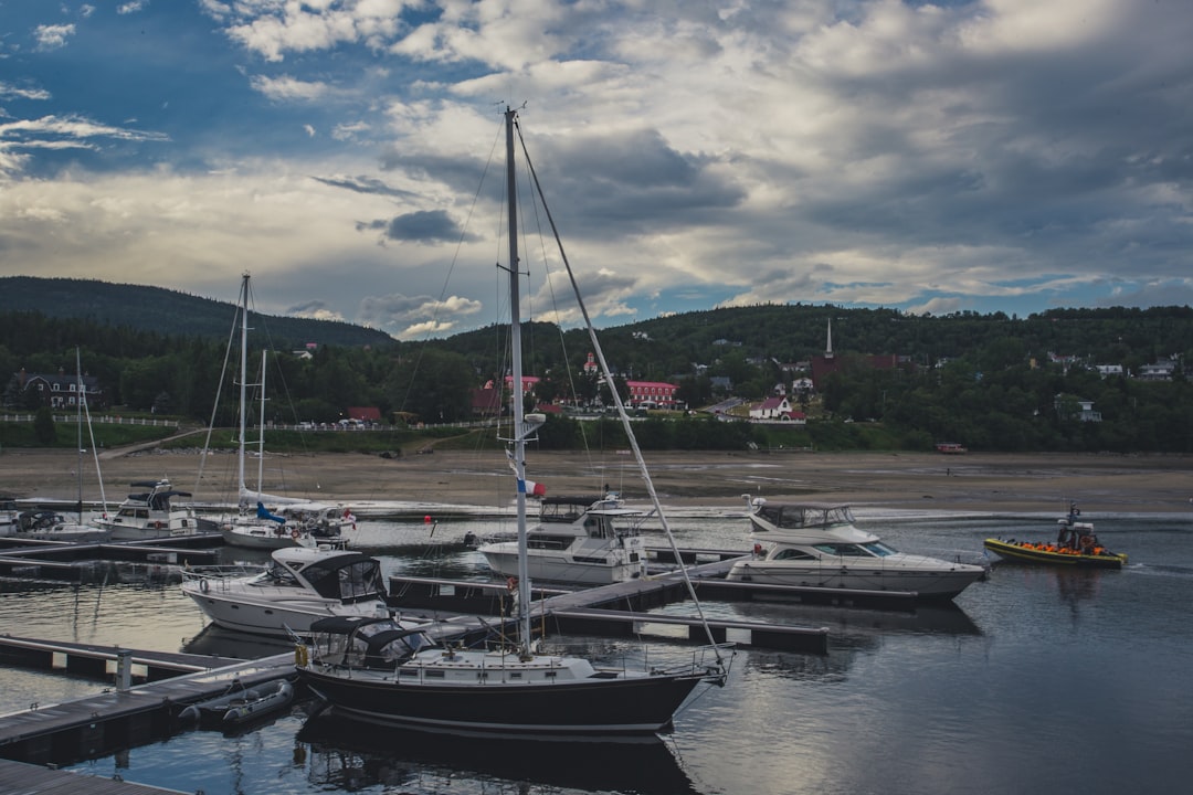 travelers stories about Dock in Tadoussac, Canada