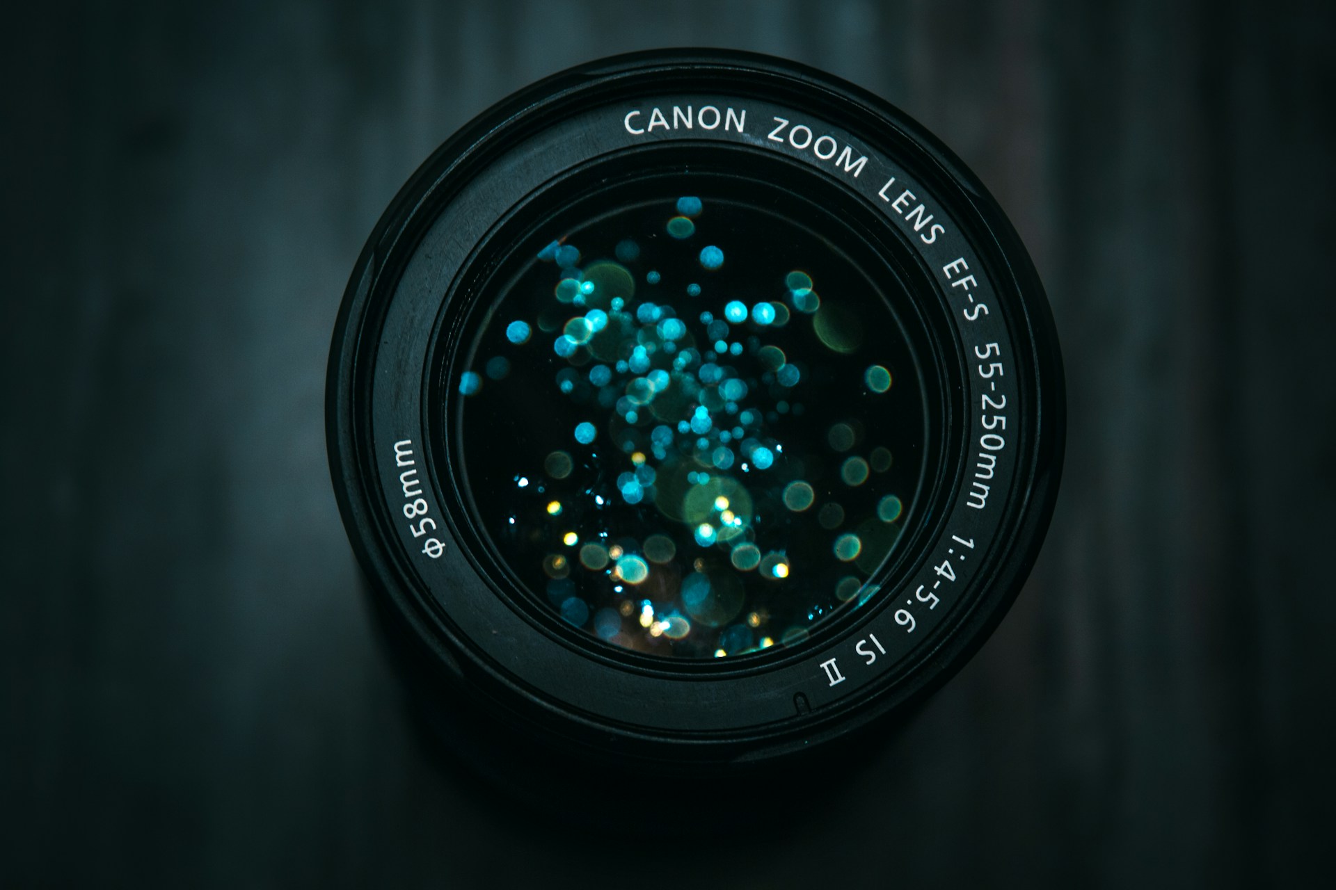 black Canon DSLR camera lens