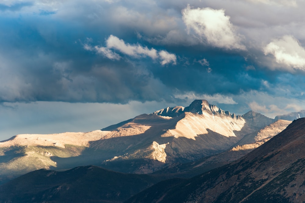 foto da paisagem da montanha