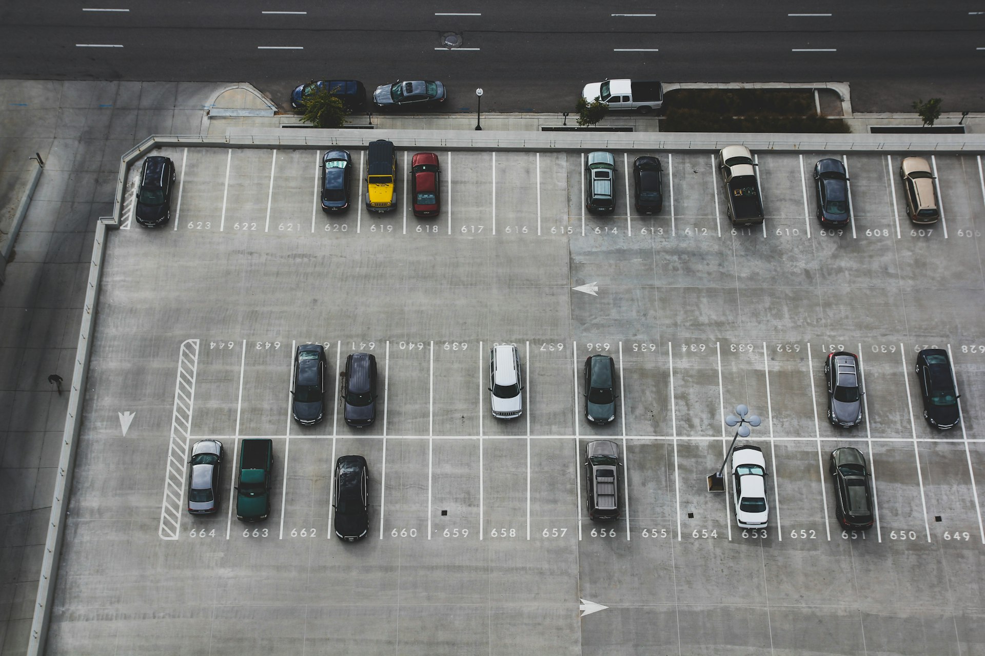 Mall parking garage — premises liability case