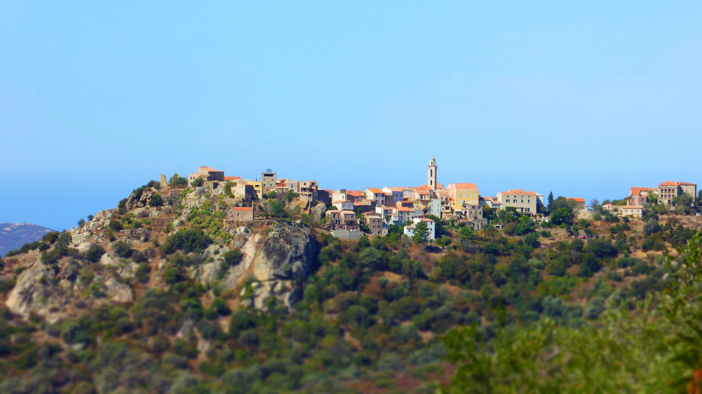 Village et paysage de Corse