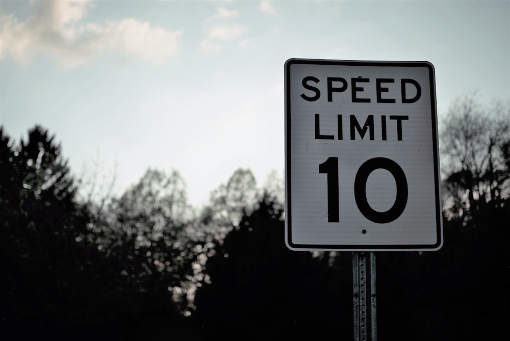 Speed Limit 10 signage