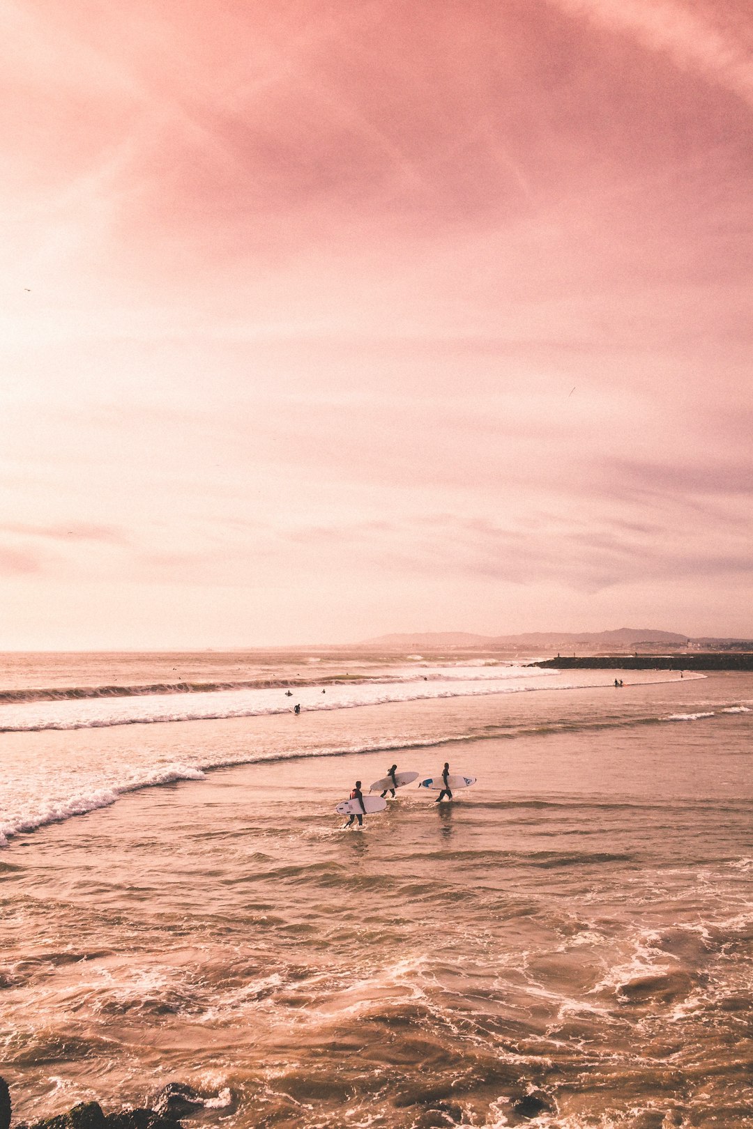 photo of Costa da Caparica Beach near Santuário da Peninha