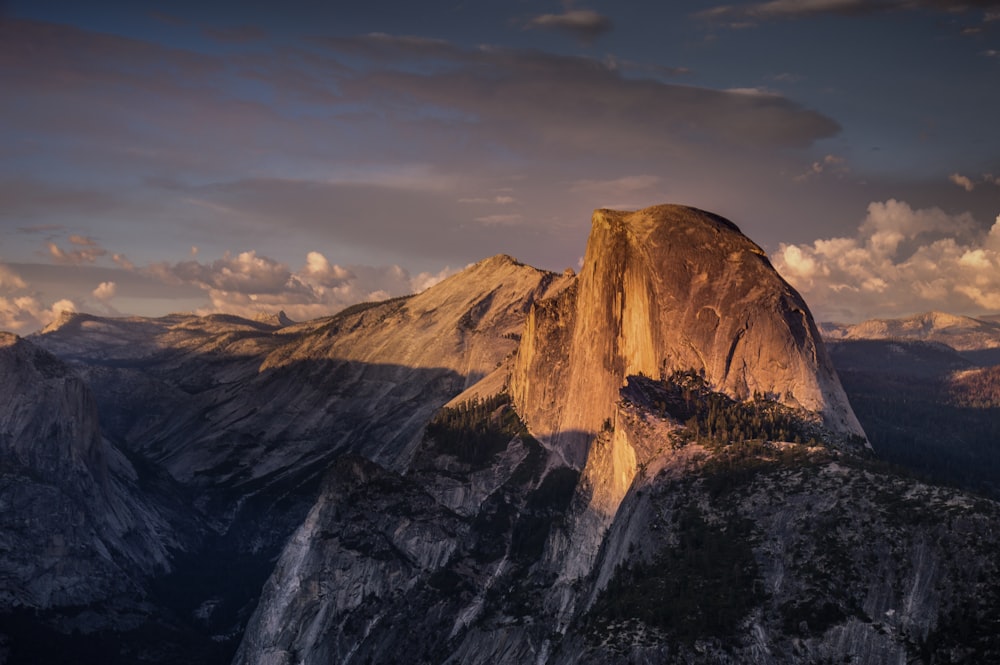 Fotografía de montaña