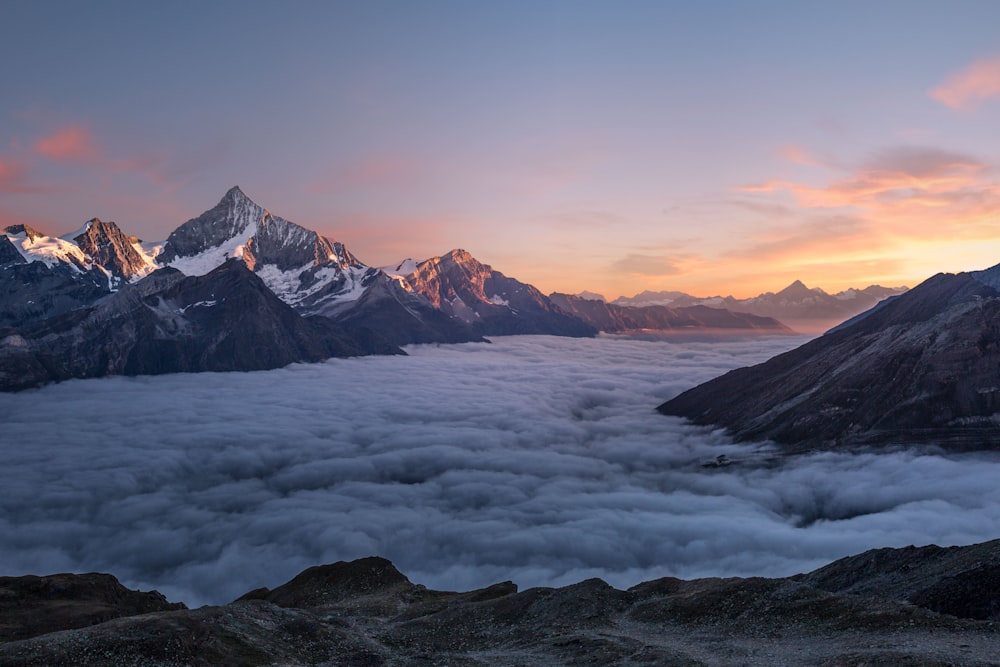 Photo aérienne de Foggy Mountains