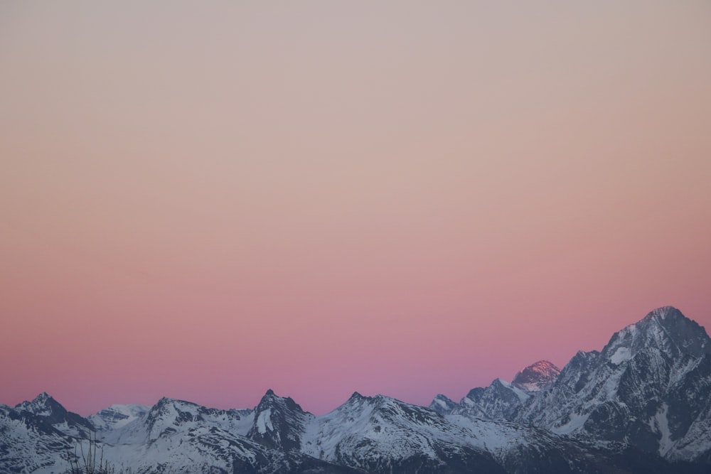 panoramic photography of snow mountainb