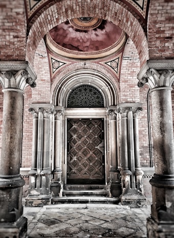 An inviting entryway showcasing elegant architectural details.