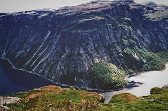 A breathtaking view of Iceland's rugged landscapes.