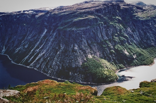 A breathtaking view of Iceland's rugged landscapes.