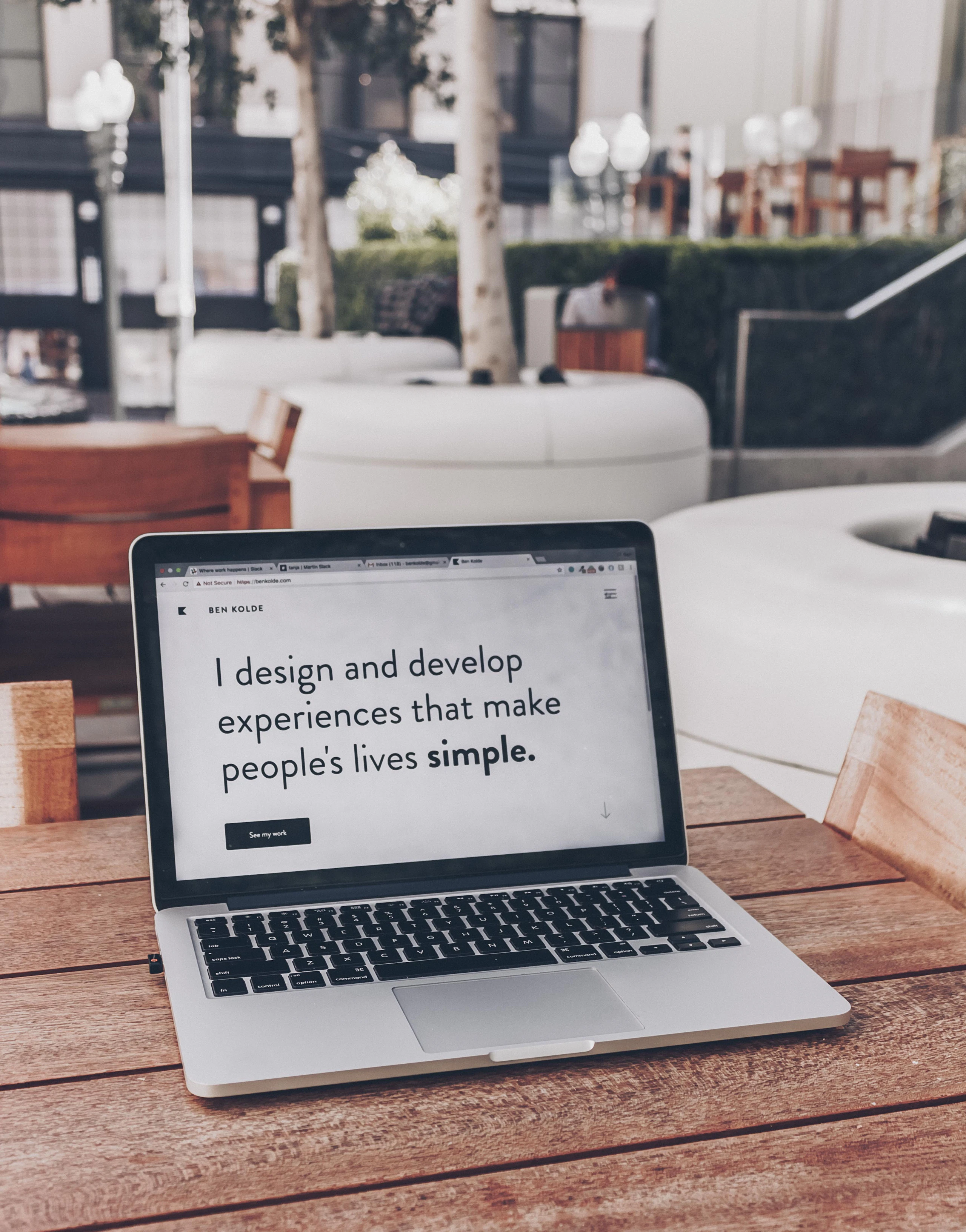 BRAND & CONTENT