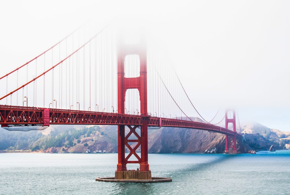 vue du pont de San Francisco pendant la journée