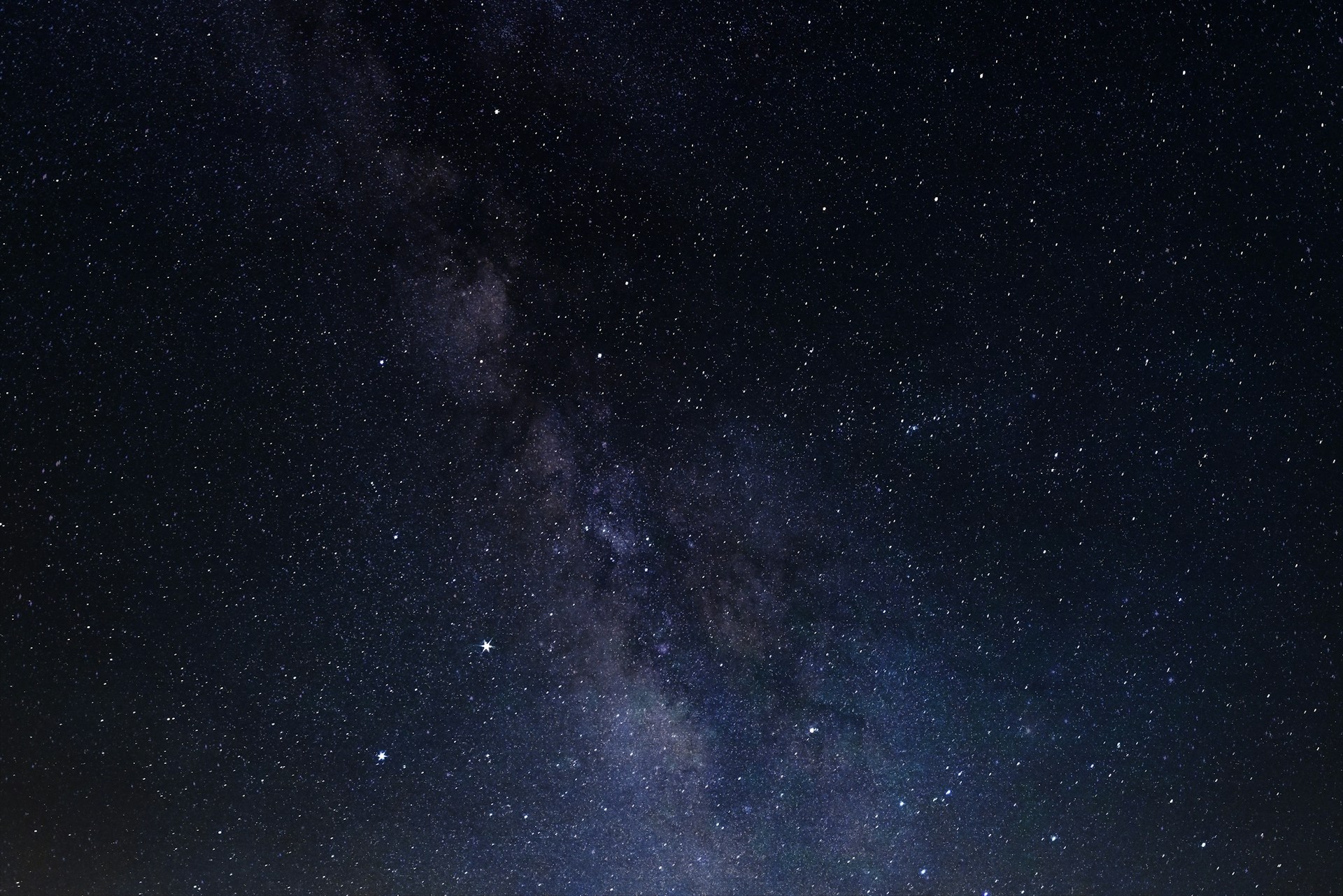 clear sky during nighttime