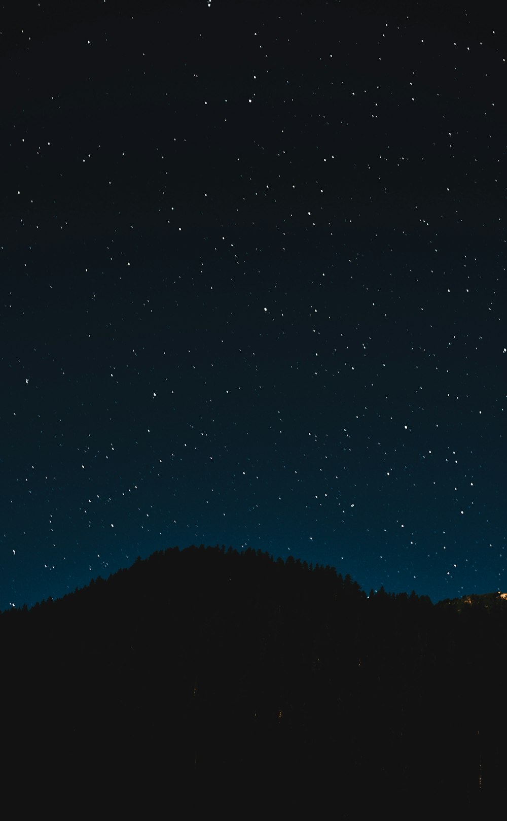 Foto eines klaren Himmels voller Sterne