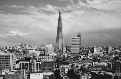 A vibrant London cityscape featuring iconic landmarks under a clear sky.
