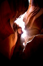 brown rocky mountain worm's eye view photography