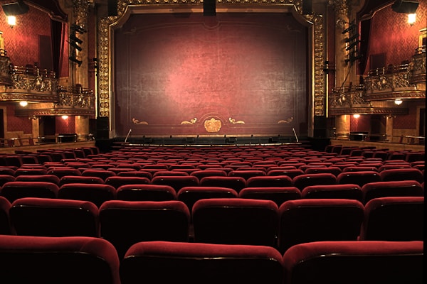 Teatro Comunitario Presenta Obras en Español