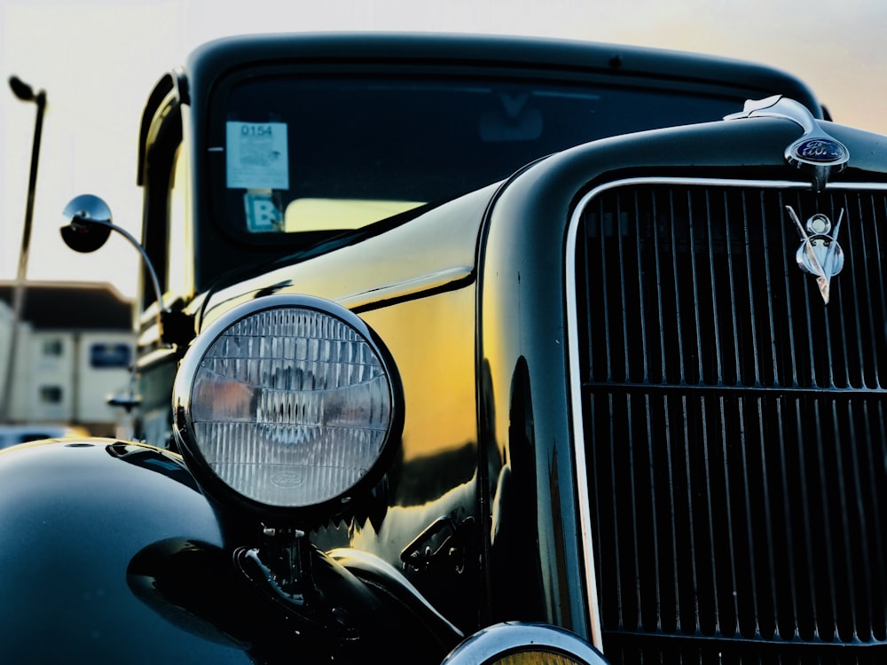 closeup photography of vehicle headlight