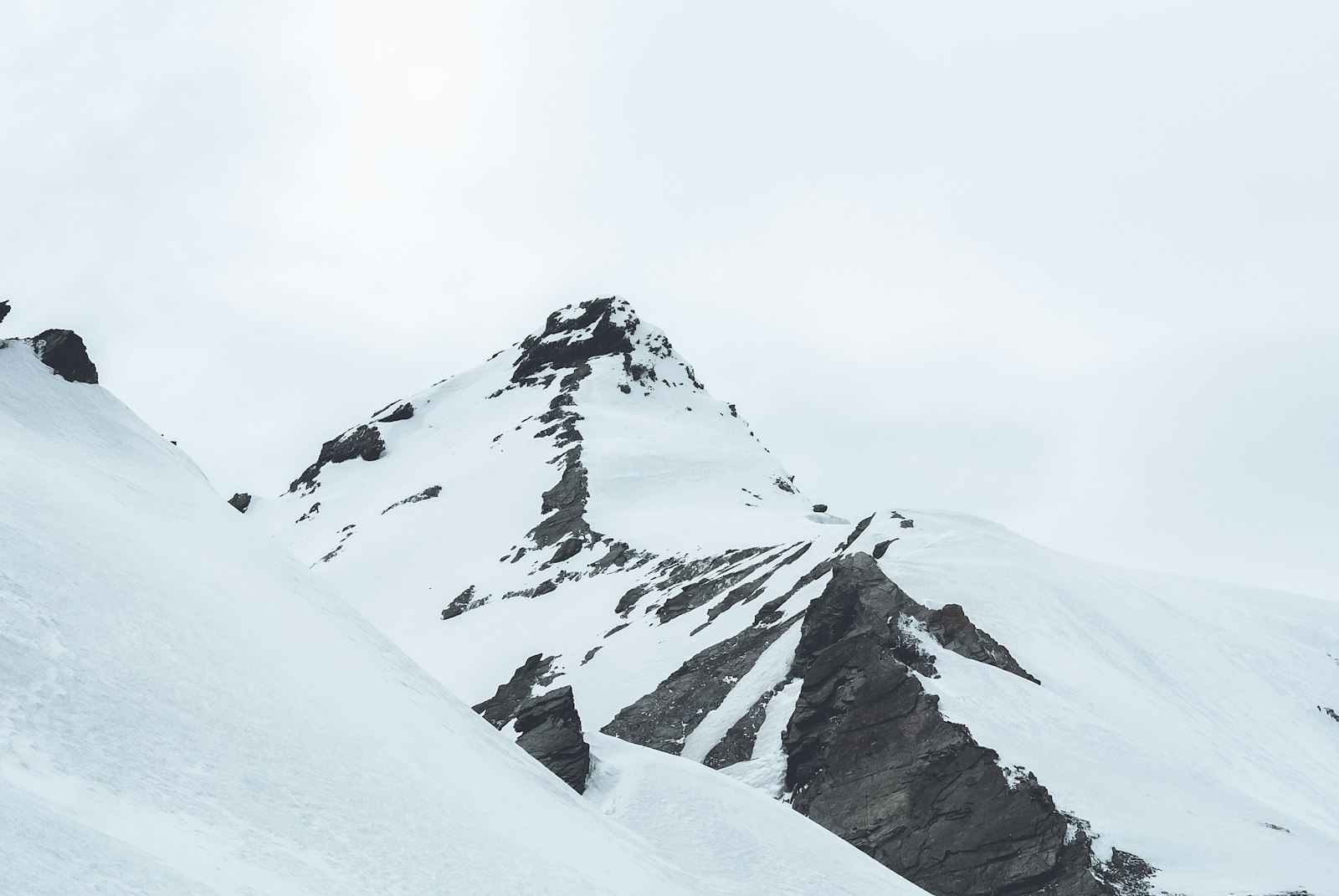 Nikon 1 V1 sample photo. Mountain peak covered with photography