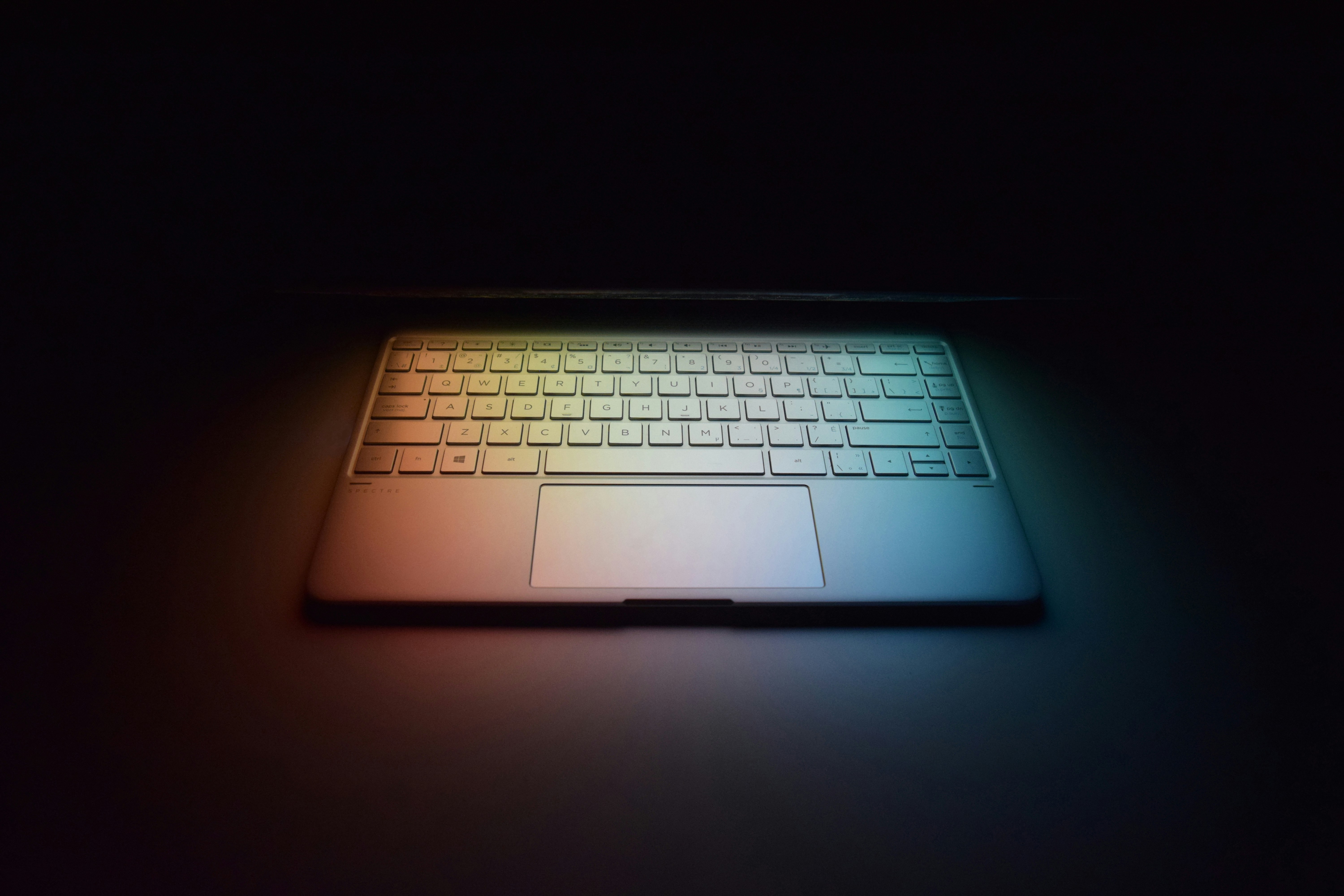 骁技二合一触摸屏笔记本测评，性能与形态的完美融合，释放创作与办公新潜能