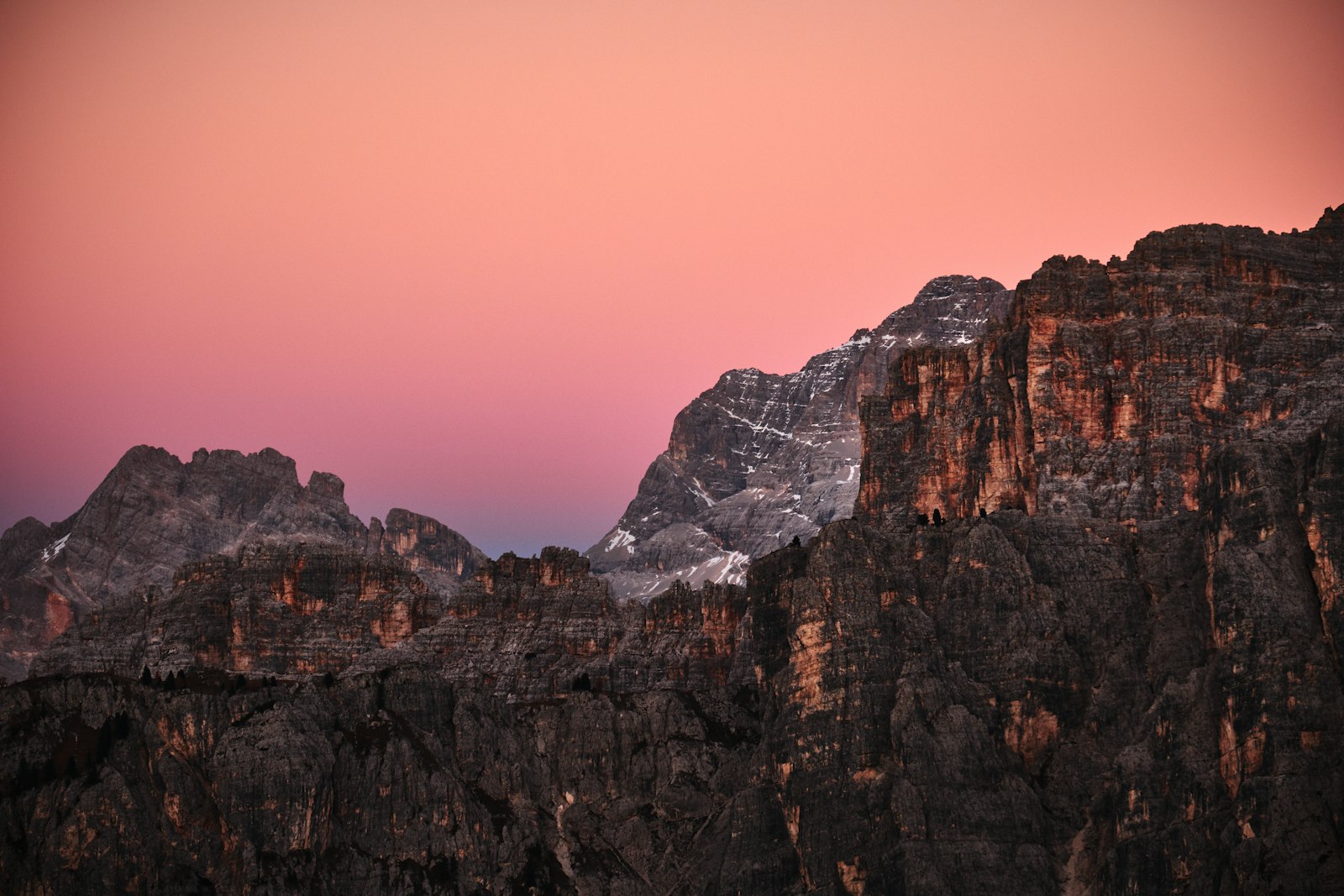 Fujifilm X-T20 + Fujifilm XF 55-200mm F3.5-4.8 R LM OIS sample photo. Mountain at golden hour photography