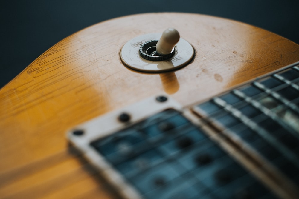 close-up photo of guitar