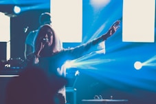 Singer, Artist and Inspirational Speaker