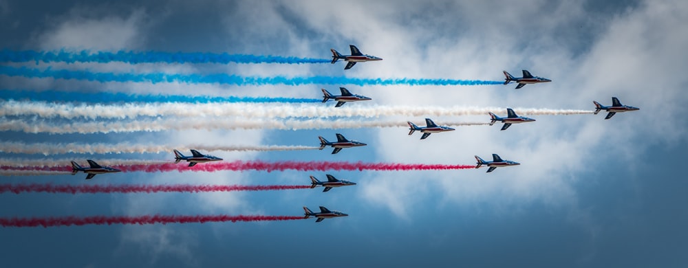 time lapse photography of airshow