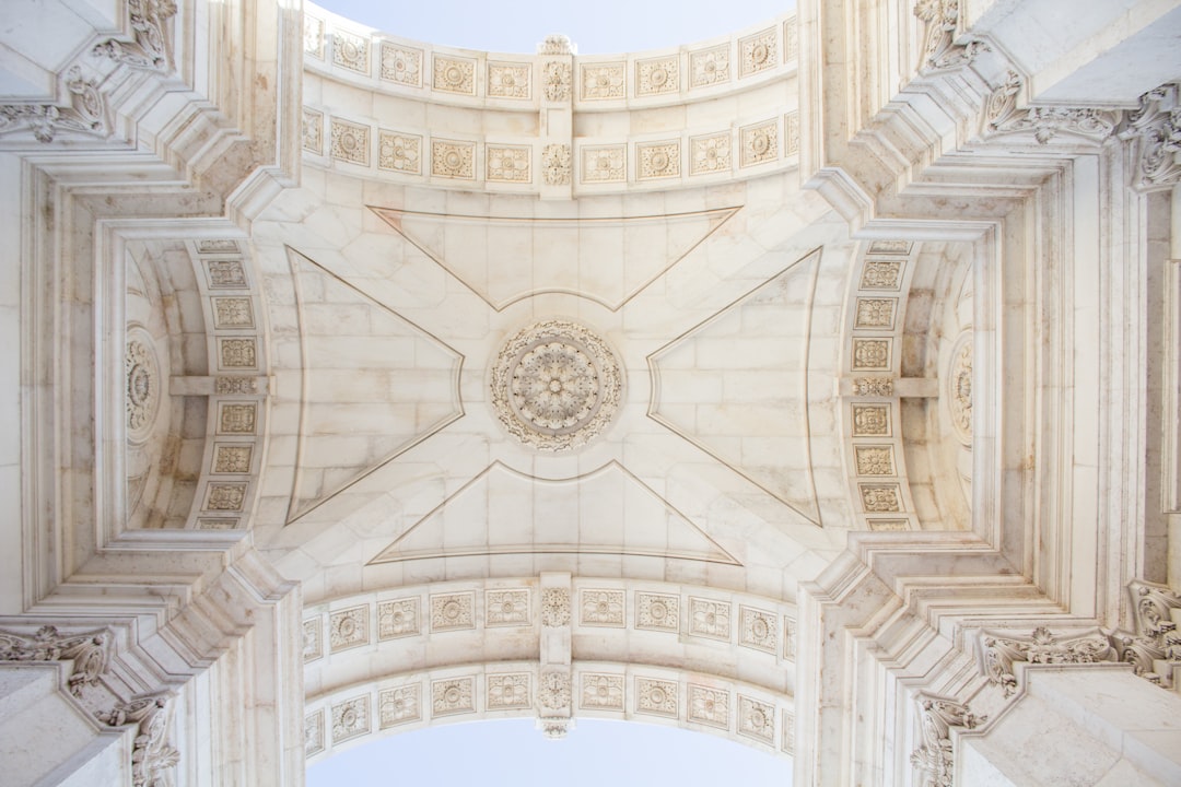 low angle photography of gothic structure, Arco de Rua Augusta
