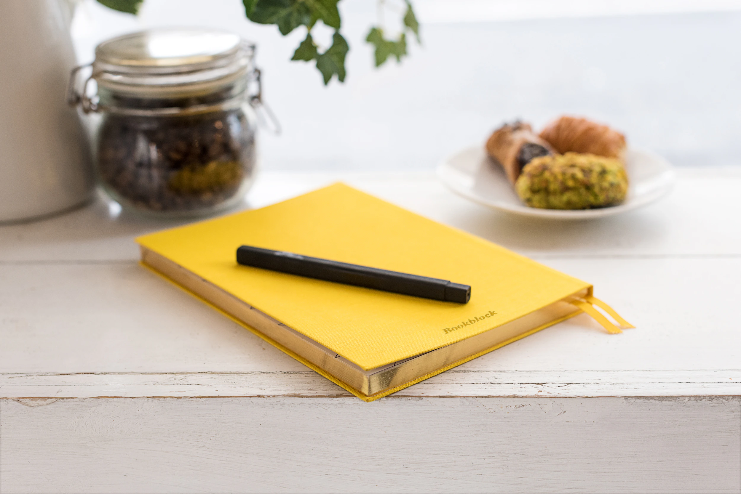 pen on book binder