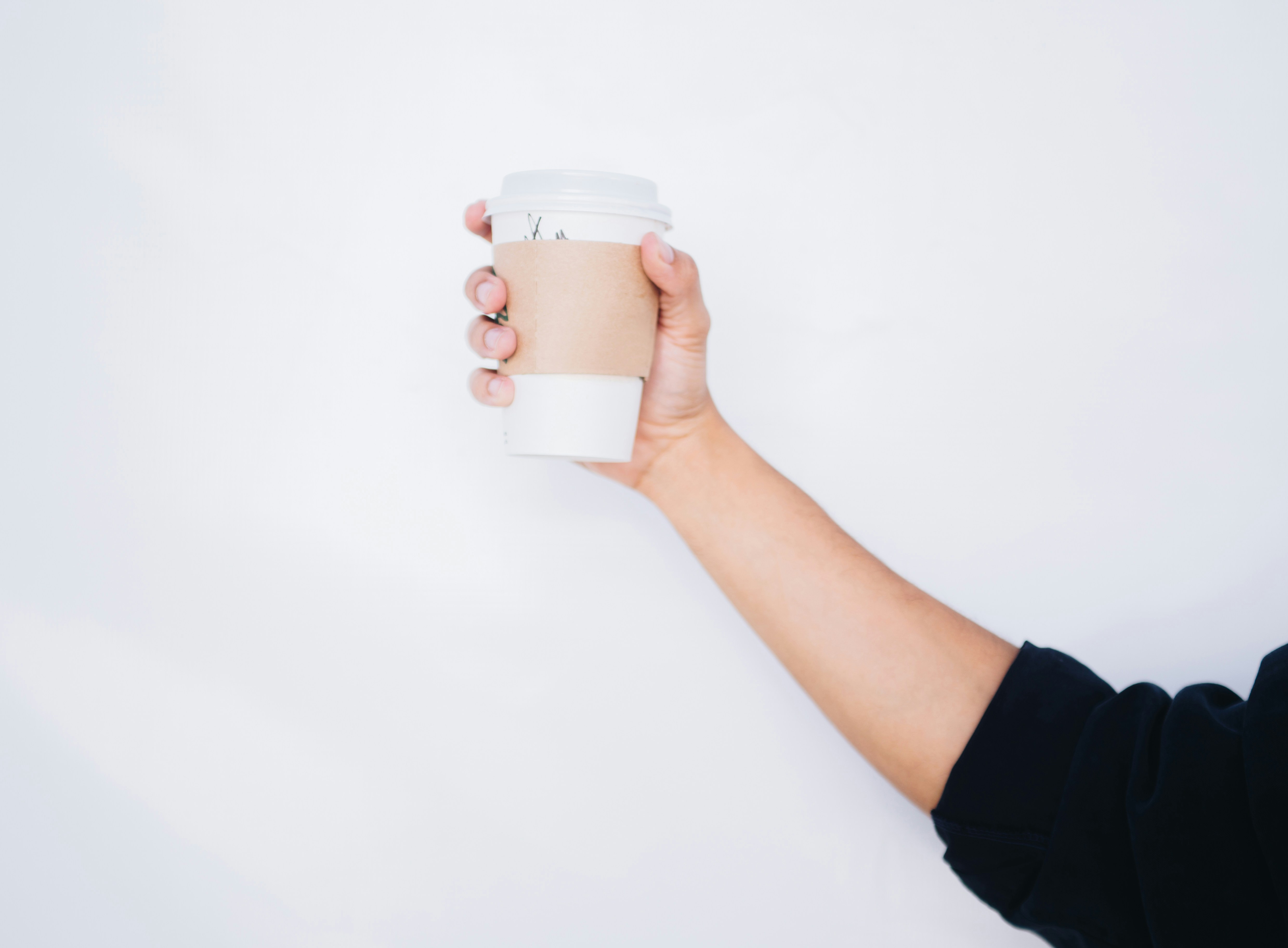 Starbucks, coffee, holding and cup HD photo by Nilton Oliveira (@niltonoliveira) on Unsplash