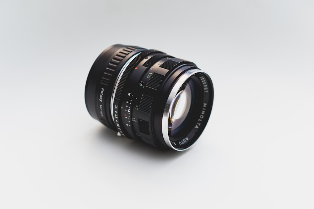 black DSLR lens