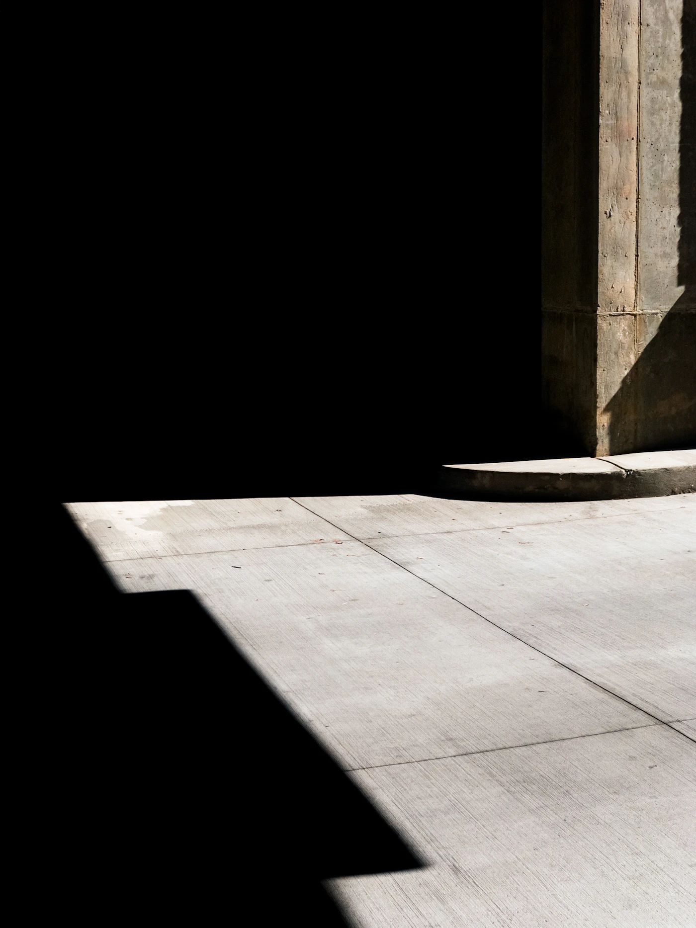 Light and structure in an architectural space