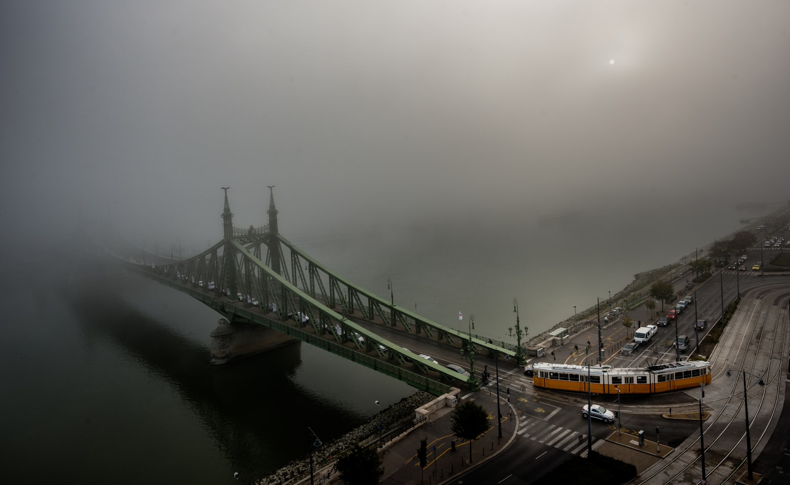 Nikon D800 + Nikon AF-S Nikkor 20mm F1.8G ED sample photo. Train towards gray concrete photography