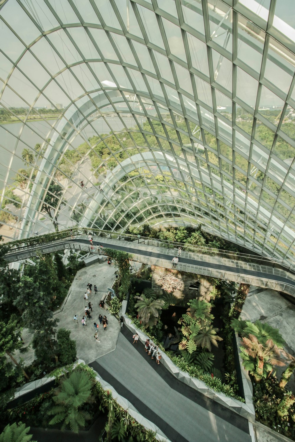 Fotografía a vista de pájaro del interior del edificio