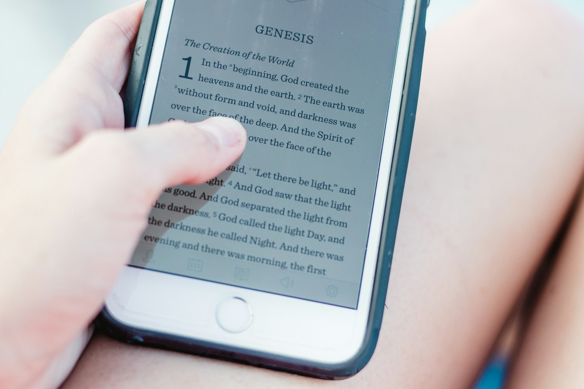 The Best Way To Edit PDFs on Your iPhone in 2024