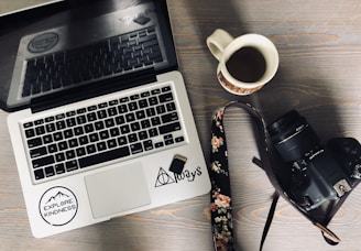 15 Best Side Hustles for Women to Make Money Online